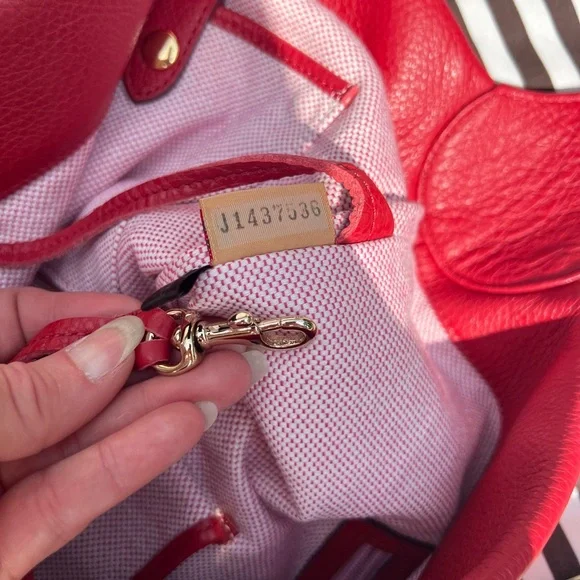 Dooney & Bourke Vintage Pebble Grain Logo Lock Hobo Bag - Picture 15 of 17